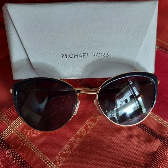 Michael Kors RXable Sunglasses - Picture 3 of 5